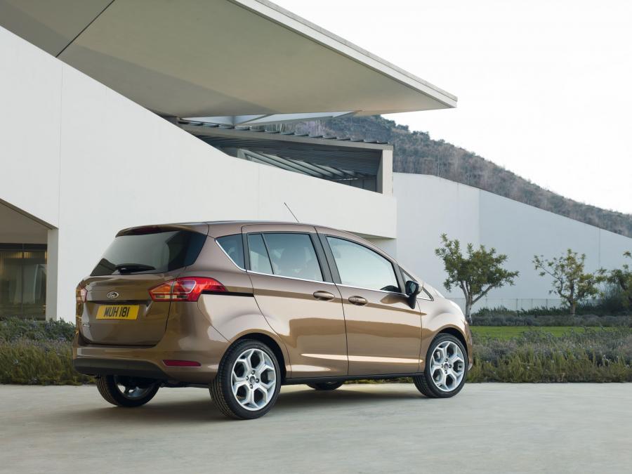 Ford B-Max 2012 года  (фото 6 из 18)